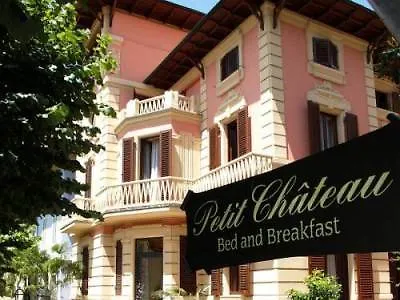 Frühstückspension Petit Chateau 3*