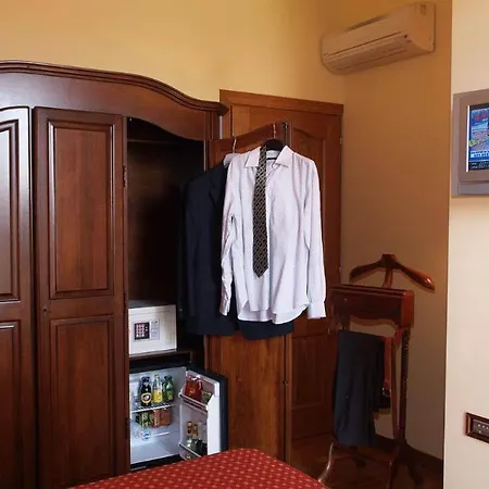 Petit Chateau فندق مبيت وإفطار 3*