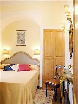 فندق مبيت وإفطار Petit Chateau مونتيكاتيني تيرمي
